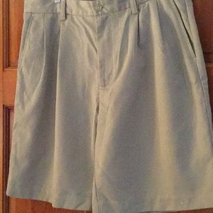 WORN ONCE IZOD men's shorts 🏌PRICE DROP